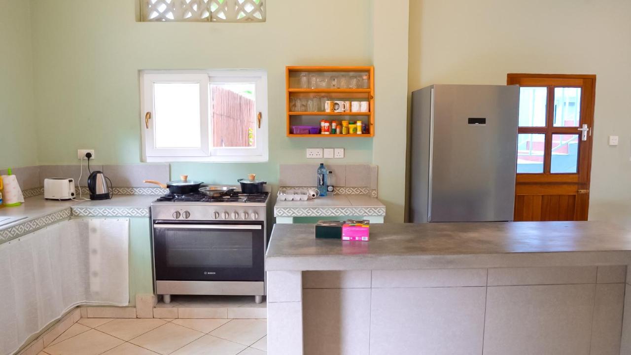 The Pool House & The Colobus House, Bella Seaview, Diani Beach, Kenya Екстер'єр фото