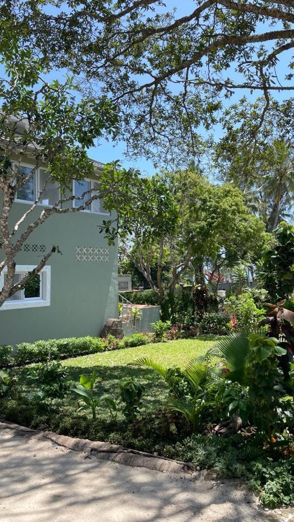 The Pool House & The Colobus House, Bella Seaview, Diani Beach, Kenya Екстер'єр фото