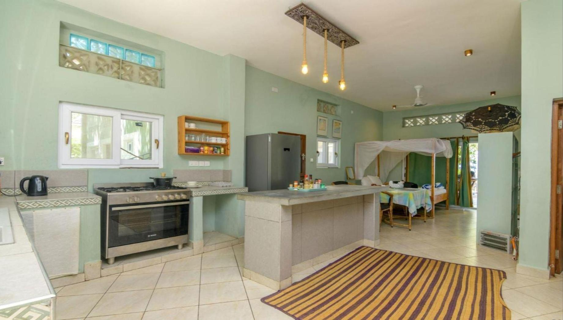 The Pool House & The Colobus House, Bella Seaview, Diani Beach, Kenya Екстер'єр фото
